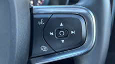 Volvo Xc40 2.0 B4P R DESIGN Pro 5dr Auto [7 speed] Petrol Estate